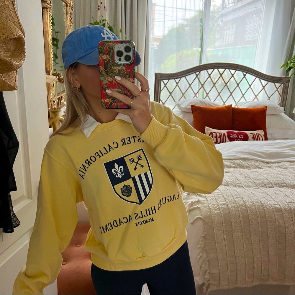Yellow Preppy Hollister Sweatshirt - Picture 2 of 6